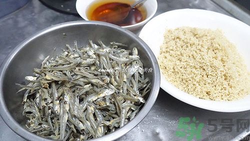 小魚干怎么炒好吃？蜜汁小魚干的做法