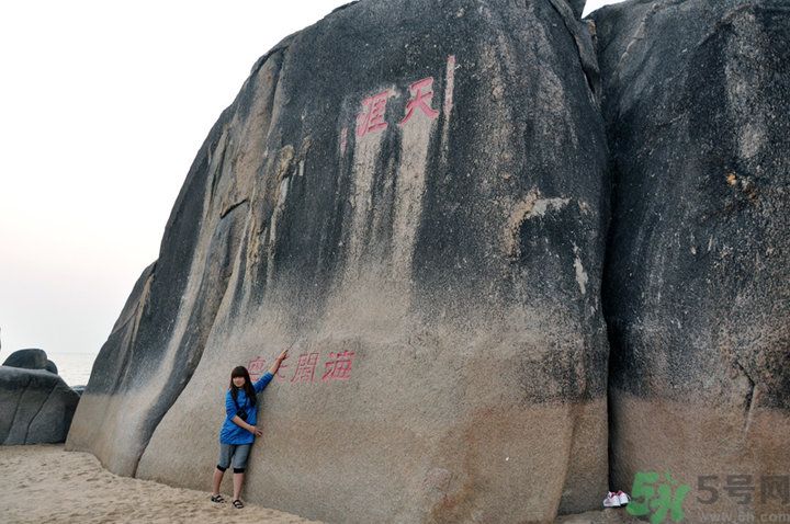 天涯海角附近有什么實惠吃海鮮的餐廳？天涯海角吃海鮮可以去那里？