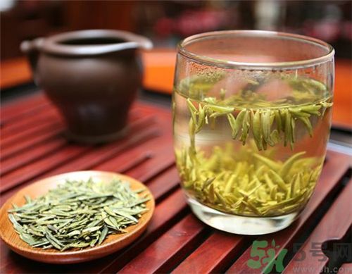 吃綠豆糕喝什么茶好？吃綠豆糕喝什么茶解膩？