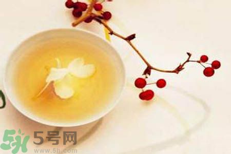 月經(jīng)期間可以喝茉莉花茶嗎？月經(jīng)期間喝茉莉花茶好不好？