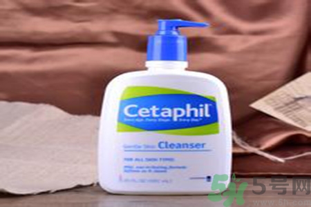 cetaphil絲塔芙溫和無泡潔面乳適合什么膚質(zhì)？cetaphi潔面乳敏感膚質(zhì)可以用嗎？