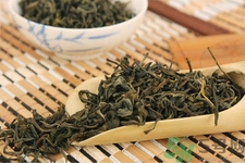 過期的茶葉有什么作用？隔夜的茶葉有什么作用？