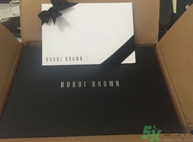 bobbi brown芭比波朗粉底液怎么用?