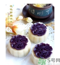 冰皮月餅和冰淇淋月餅有什么區(qū)別？冰皮月餅和冰淇淋月餅?zāi)膫€(gè)好吃？