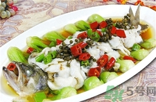 鱸魚(yú)的營(yíng)養(yǎng)價(jià)值 鱸魚(yú)的功效與作用