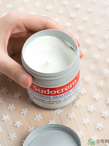 Sudocrem屁屁霜怎么用？sudocrem屁屁霜初生寶寶能用嗎？