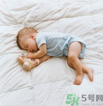 秋季幼兒如何預(yù)防感冒？秋季幼兒感冒怎么辦？