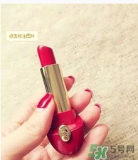 復(fù)古紅口紅適合學(xué)生嗎？復(fù)古紅口紅顯老嗎？