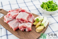 冬天沒(méi)有冰箱肉可以放幾天？生肉沒(méi)有冰箱怎么保存？