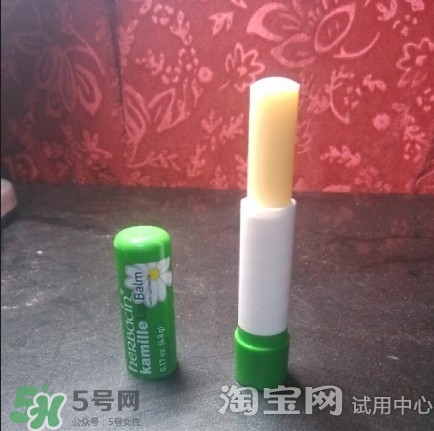 小甘菊唇膏小孩能用嗎？herbacin賀本清小甘菊唇膏小孩可以用嗎？