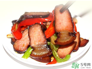 腌肉長(zhǎng)蛆還能吃嗎？腌肉長(zhǎng)蛆的原因