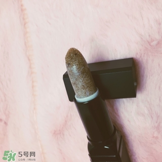 elf唇部磨砂膏怎么用？e.l.f唇部磨砂膏使用心得