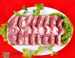 羊肉有點(diǎn)發(fā)臭還能吃嗎？羊肉有點(diǎn)臭味怎么去除？