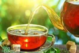 夏天喝什么茶去火？夏天喝什么茶清火