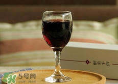 桑葚怎么泡酒?桑葚泡酒加什么好?