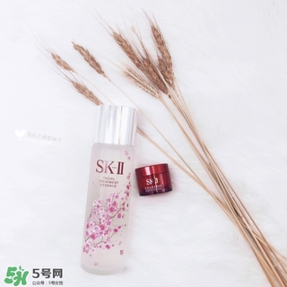 sk2櫻花版和普通版的區(qū)別 skii櫻花神仙水和普通版哪個(gè)貴？