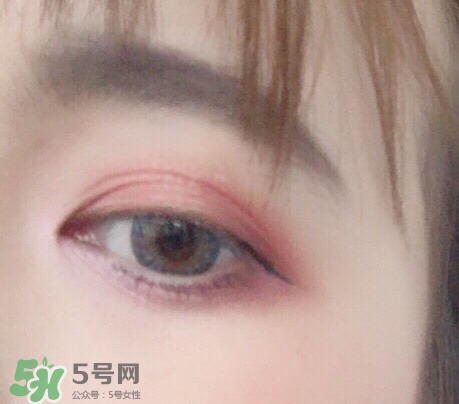 makeup revolution桃花盤(pán)怎么畫(huà)？makeup revolution桃花盤(pán)教程