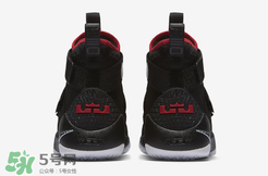 nike lebron soldier 11 bred耐克士兵11黑紅配色什么時(shí)候發(fā)售？