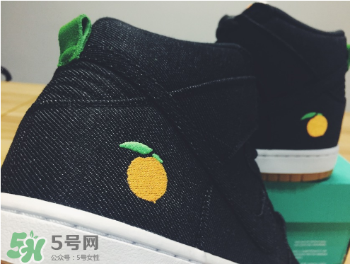 nike sb dunk momofuku限量版滑板鞋多少錢？