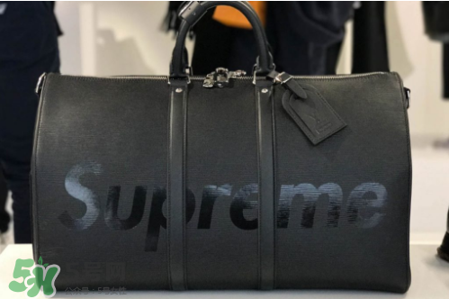 supreme與lv2017秋冬聯(lián)名系列怎么買_在哪買？