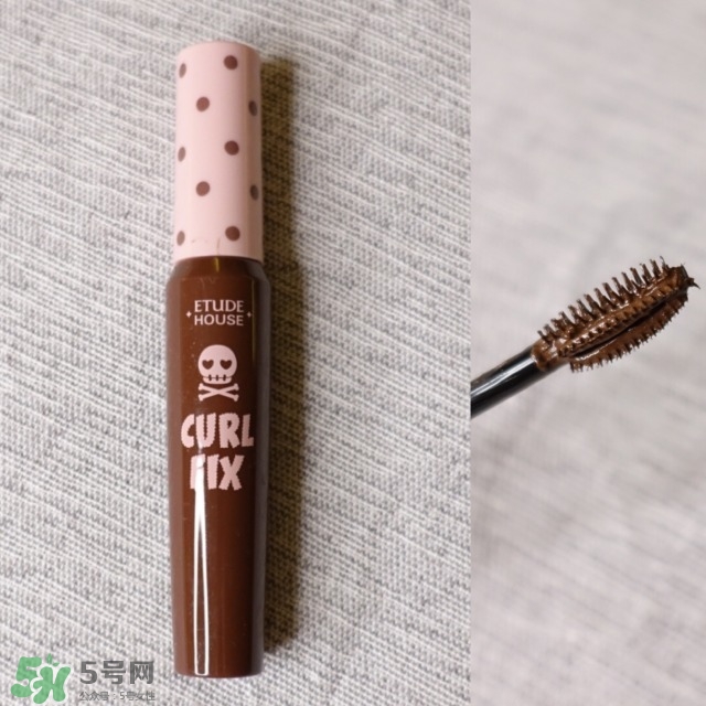 粉色包裝的化妝品 粉色瓶子的護(hù)膚品