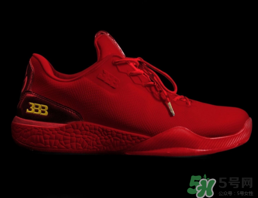 big baller brand zo2獨(dú)立日配色多少錢？球哥簽名鞋官網(wǎng)價格