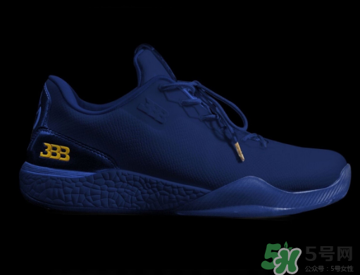 big baller brand zo2獨(dú)立日配色多少錢？球哥簽名鞋官網(wǎng)價格