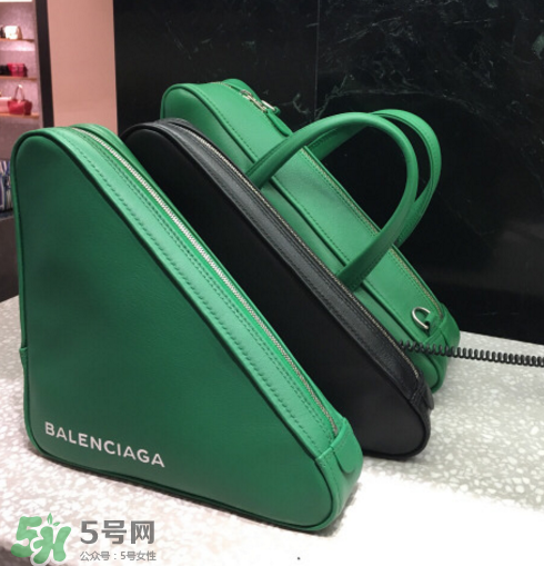 balenciaga三角包尺寸多大？巴黎世家三角形包包尺寸介紹