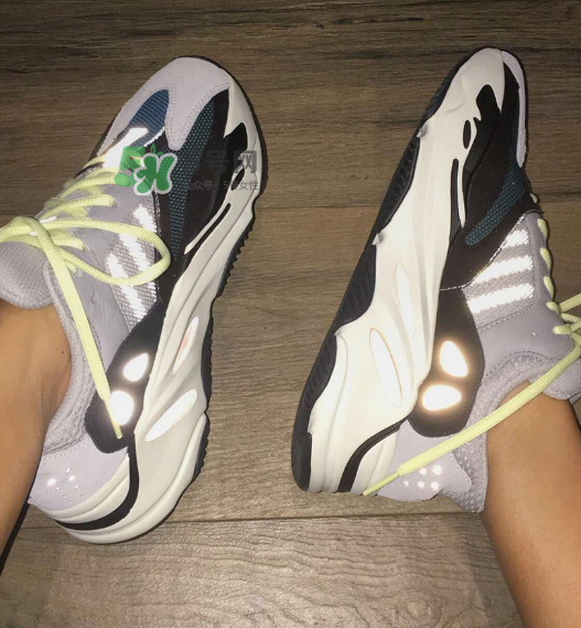 yeezy runner 700多少錢？侃爺復古跑鞋專柜價格