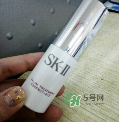 skii眼部神仙水怎么用？sk2眼部精華乳使用方法