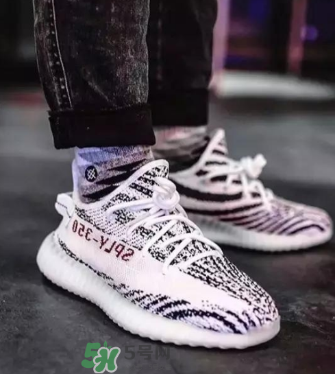 yeezy boost 350 v2白斑馬香港補(bǔ)貨時(shí)間是什么時(shí)候？