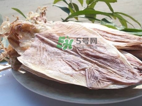 魷魚(yú)干多少錢(qián)一斤 魷魚(yú)干用熱水泡還是冷水泡