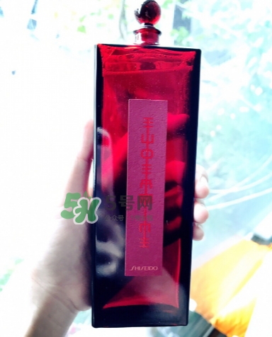 資生堂紅色蜜露搭配什么乳液？紅色蜜露搭配什么使用