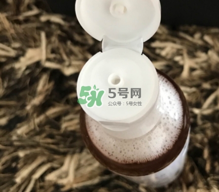 科顏氏金盞花水和黛珂紫蘇水哪個(gè)好？金盞花和紫蘇水對(duì)比