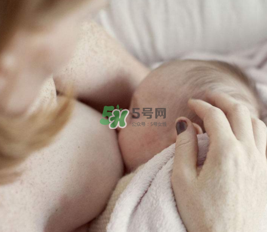 母乳喂養(yǎng)會積食嗎？純母乳喂養(yǎng)的寶寶會積食嗎？