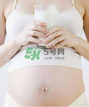 孕婦奶粉和普通奶粉的區(qū)別  懷孕必須喝孕婦奶粉嗎？