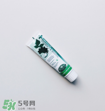 Dentiste牙膏怎么樣？Dentiste牙膏使用感受