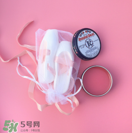 Rosebud Salve玫瑰花蕾膏潤唇膏怎么樣？Rosebud Salve潤唇膏測評