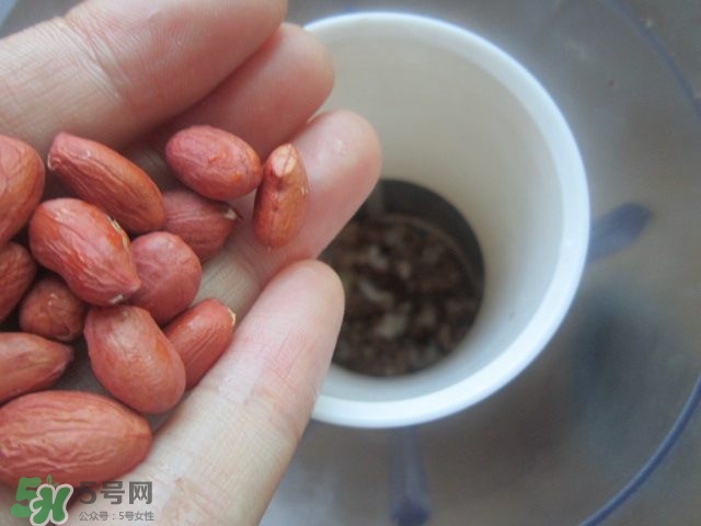 核桃可以和黃豆一起打豆?jié){嗎？核桃和什么一起打豆?jié){好？