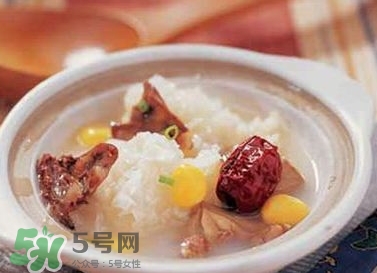 什么食物潤肺止咳？潤肺止咳湯的做法大全 