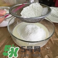 榴蓮冰皮月餅的做法？榴蓮冰皮月餅價(jià)格