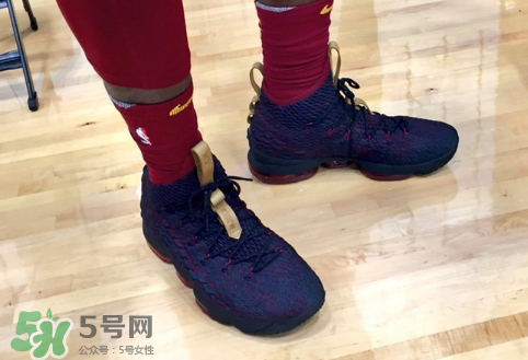 nike lebron 15 cavs實物什么樣？