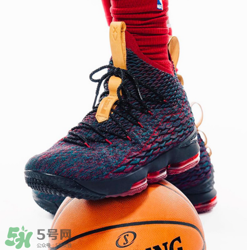 nike lebron 15 cavs實物什么樣？