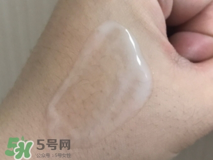 olay臻粹系列小臉精華多少錢？olay小臉精華適合年齡