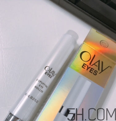 olay水腫消消棒怎么用？olay舒緩眼部走珠筆使用方法