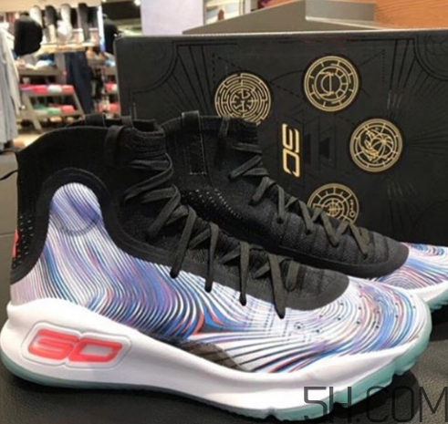 under armour curry 4庫(kù)里戰(zhàn)靴中國(guó)別注版實(shí)物什么樣？