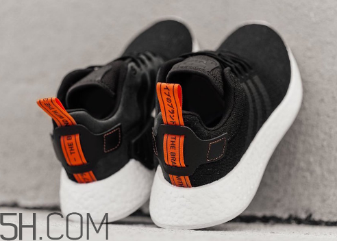 adidas nmd r2 future harvest萬圣節(jié)配色實物什么樣？