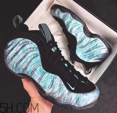 nike air foamposite one鮑魚噴實(shí)物什么樣？