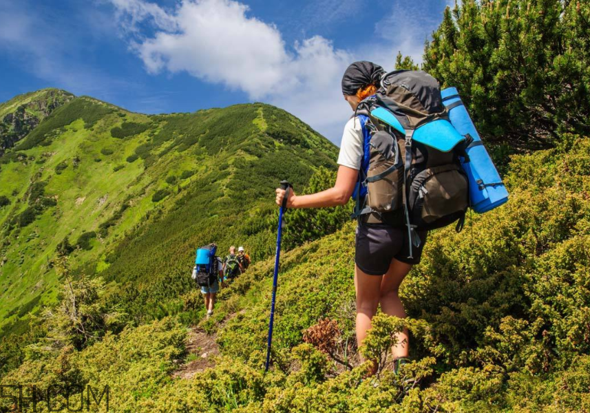 下雪爬山要準(zhǔn)備什么？爬山后小腿疼怎么按摩？