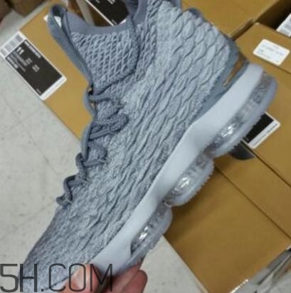 nike lebron 15 city edition發(fā)售時間_多少錢？